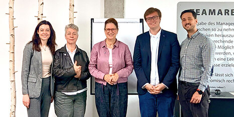 Christine Singer (Mitte) besuchte Betz-Chrom in Gräfelfing.